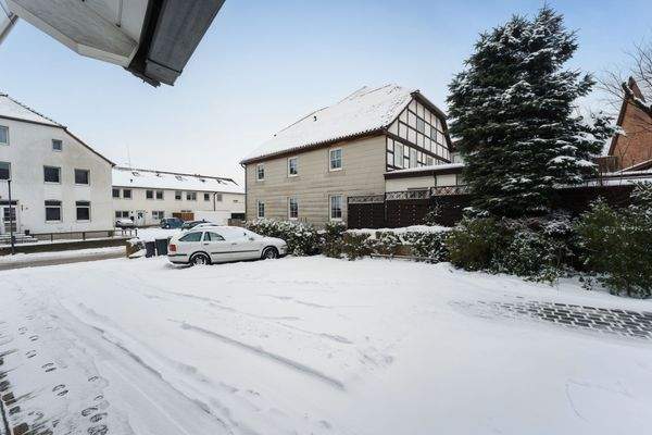 zugehöriger Stellplatz zur Wohnung  