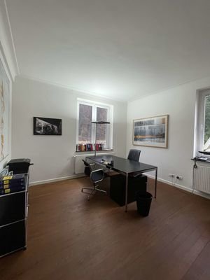 Büro 1