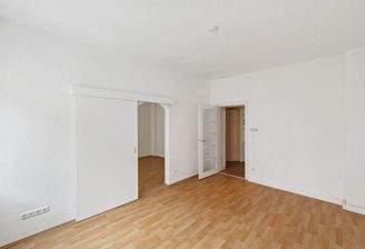 Viel Platz für Schränke ähnlich