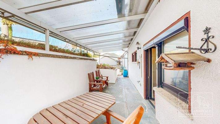 OG - Überdachte Terrasse