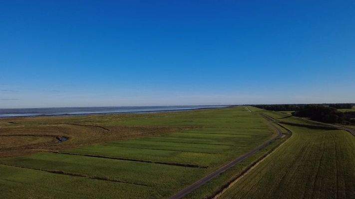 Schweiburg_Bauplätze nahe Deich
