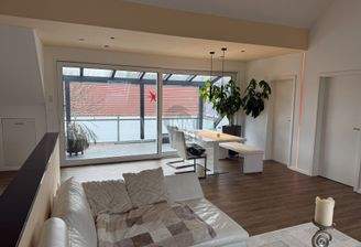 W3 Wohnzimer/Balkon