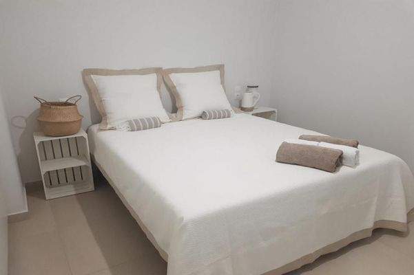 MIT VIDEO! Kreta, Makry Gialos: Neubau - Bungalow mit Pool und Meerblick zu verkaufen