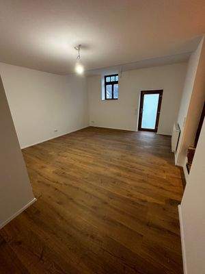 Wohnzimmer mit anschließender Terrasse