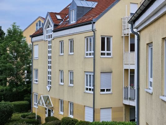 vermietete Wohnung in DD-Weißig zum Innenhof