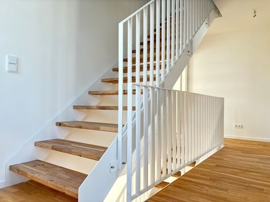 Treppe zum ausgebuaten Dachstudio