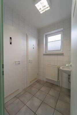 Praxisräume-Sanitärbereich