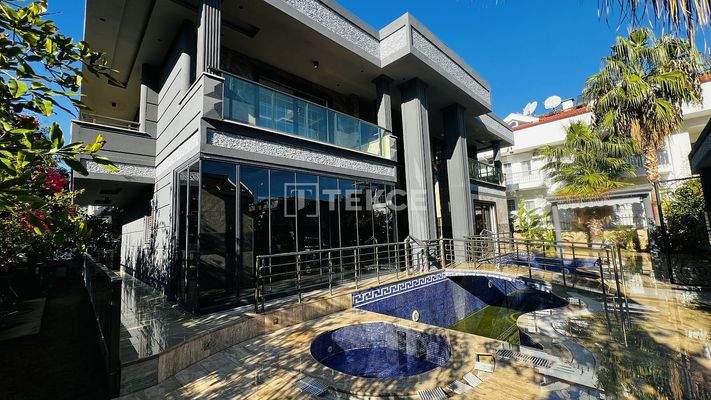 Luxurious Detached Villa in the Center of Kemer Antalya