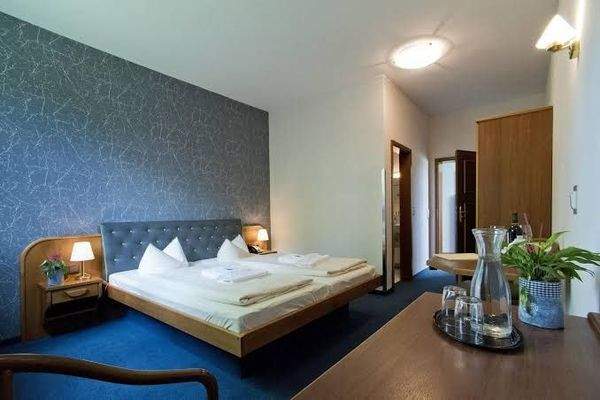 Modernes Hotelzimmer