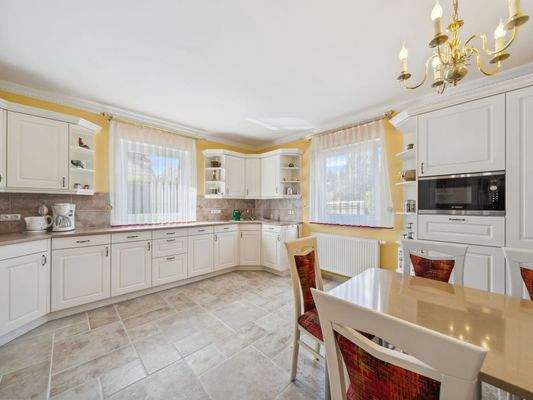 Küche im EG im Landhausstil