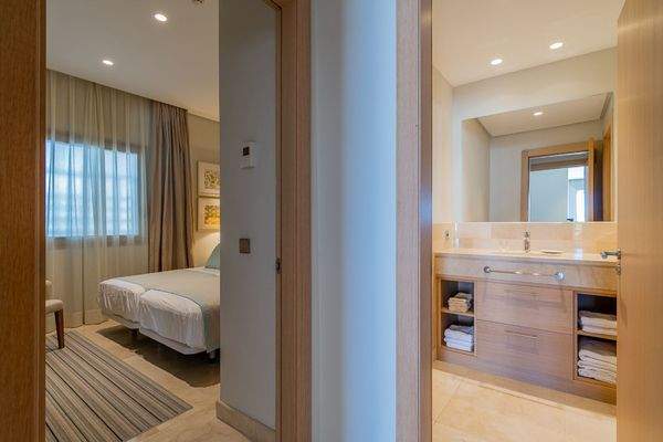 Schlaf- und Badezimmer