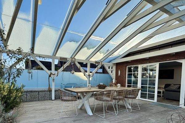 großzügiger Terrassenbereich