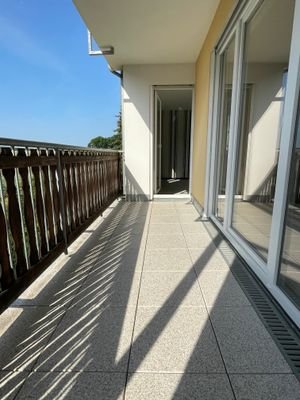 großzügiger Südbalkon