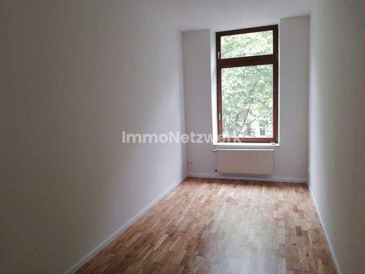 HA49_2. OG links Zimmer 1 Fenster