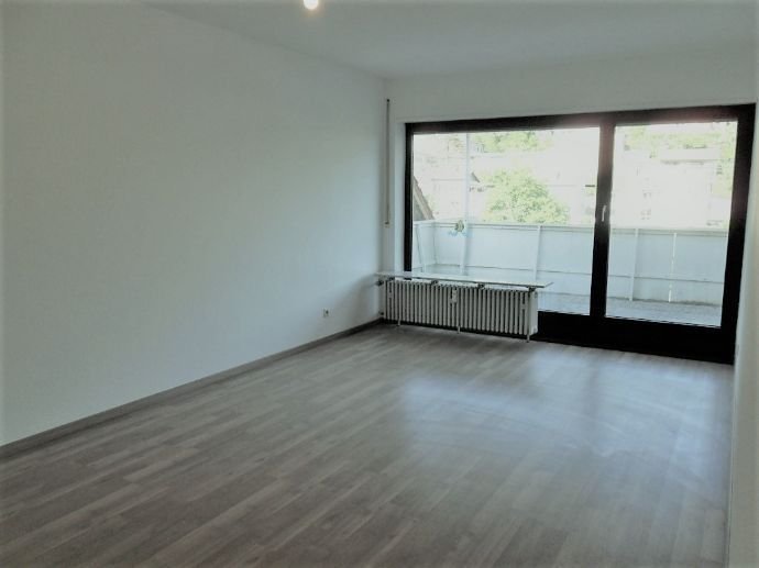 SONNIGE, LICHTDURCHFLUTETE 3ZKB Wohnung Heidelberg-Ziegelhausen 80qm 1085 EUR/Mo