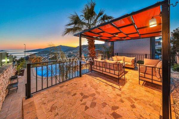4-Bedroom Luxury Villa with Infinity Pool in Kalkan Antalya