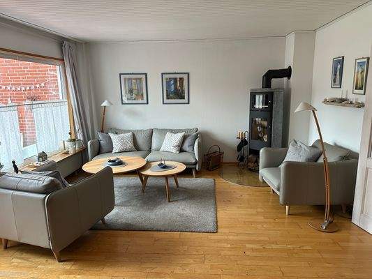 Wohnzimmer mit Kaminofen.JPG