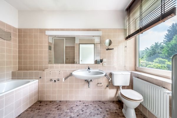 Voll-Bad ensuite