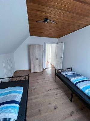 Schlafzimmer 2 - 1. OG 2.jpg