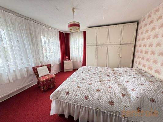 562F108A-8A44-4ABC-B3F3-38DB8F99D971_1_201_a