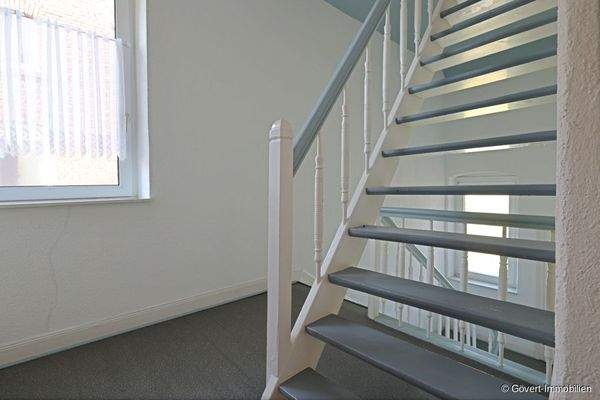 DG Treppe zum Spitzboden