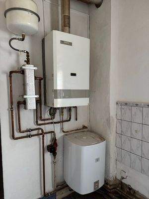 Gastherme mit Warmwasserboiler.jpeg