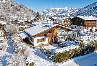 universal_upscale_0_06cde9b7-6bfa-43b2-9762-e954e67e86d2_0