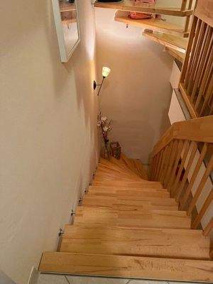 Holztreppe.jpg