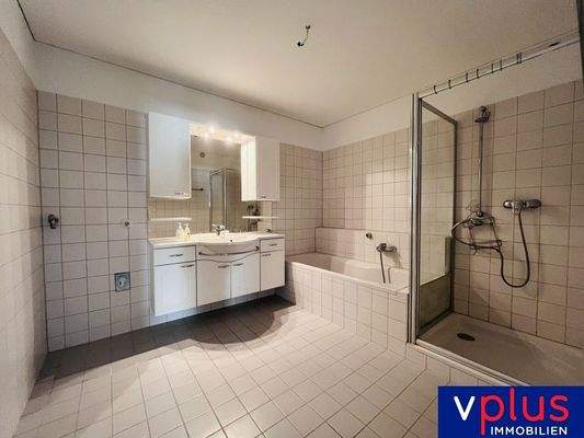 20230316_101306866_i