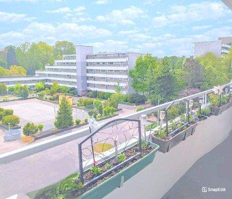 Teil-Aussicht vom Balkon