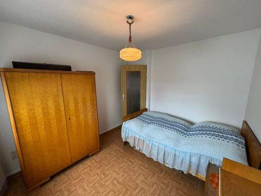 32 DG Zimmer 3 weitere Ansicht.JPEG