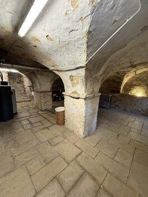 Historie pur im Gewölbekeller