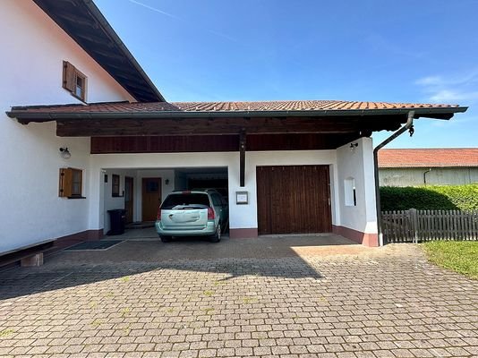 Einzelgarage + Carport