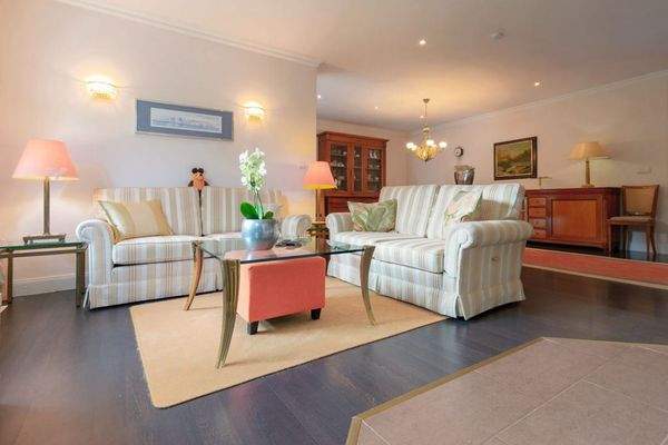 Wohnzimmer Ferienwohnung 02