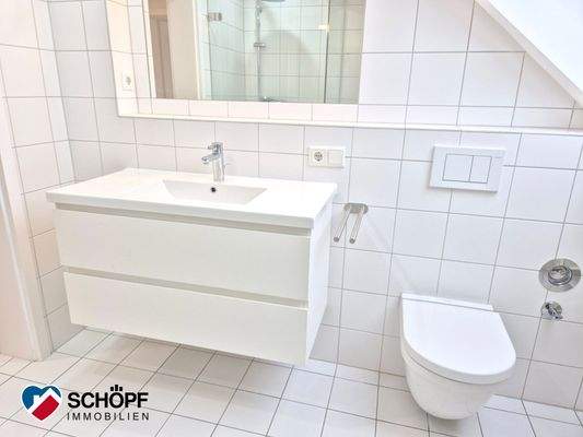Badezimmer, Badmöbel inklusive