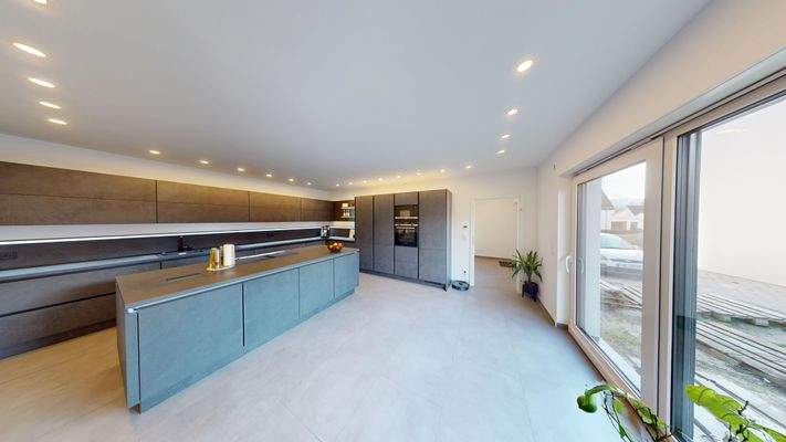 Küche mit Gartenzugang