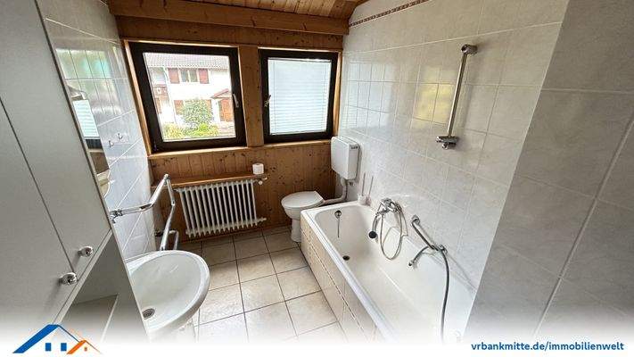 Restaurant 2. DG Wohnung Badezimmer