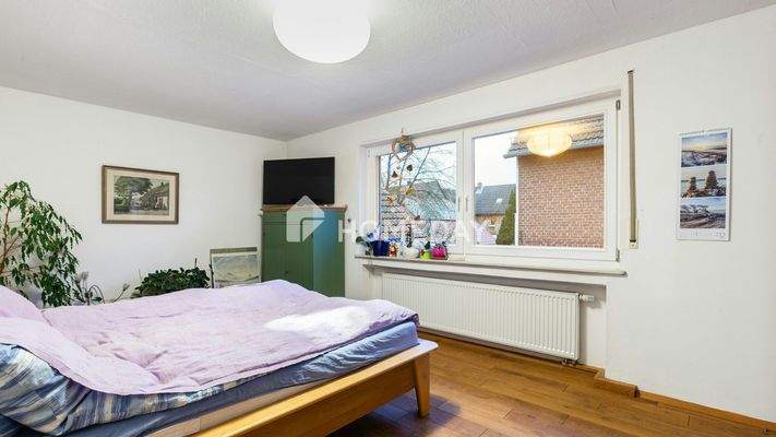 1. OG Schlafzimmer 2