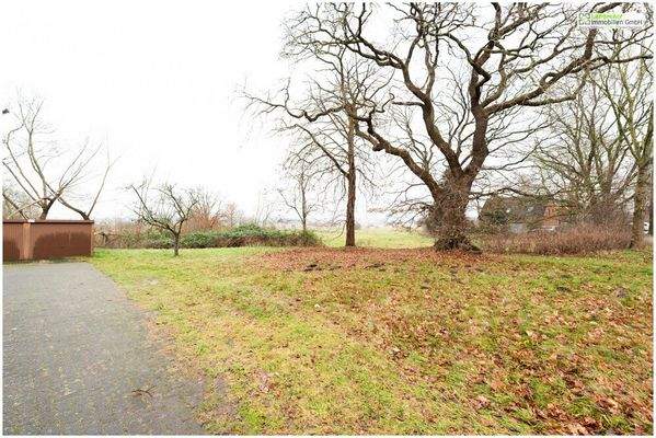 Grundstücksteil für potenzielle Bebauung mit 6-Familienhaus