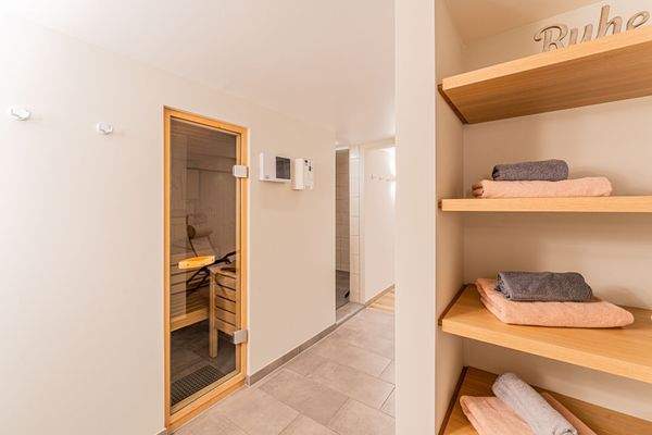 Sauna (Gemeinschaft)