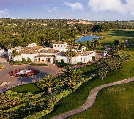 Luxury Detached Villas with Private Pools in Las Colinas Orihuela