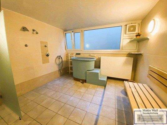 Blick zum Saunabereich