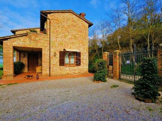 Großzügiges Anwesen