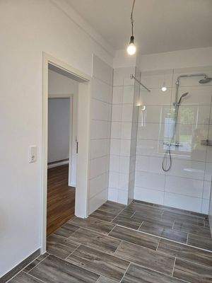 EG RE 2 Zimmer 450,00€ KM