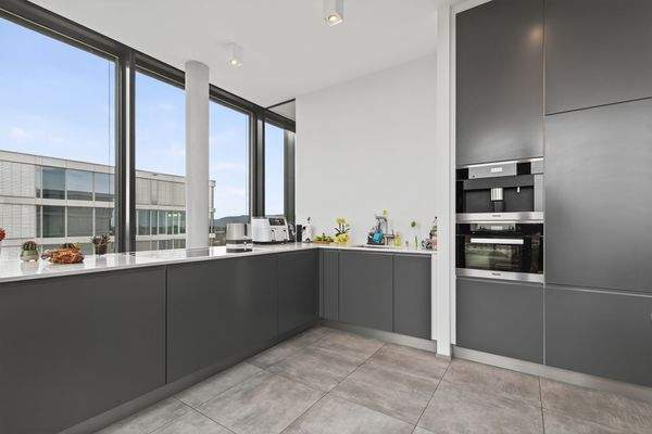 hochwertige Einbauküche