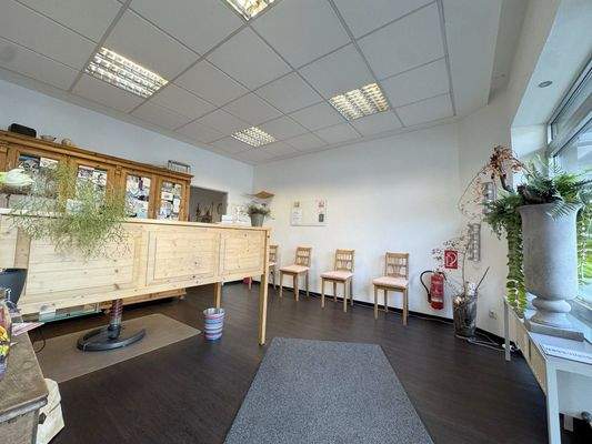 Rezeption/Wartezimmer