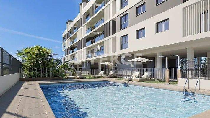 Apartments with Scenic Views and Modern Design in Alicante