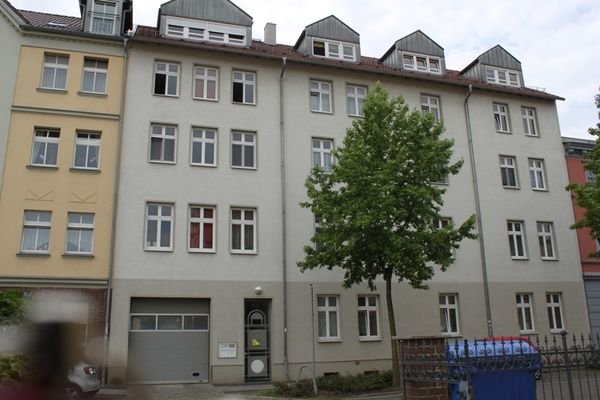 Haus mit Tordurchfahrt