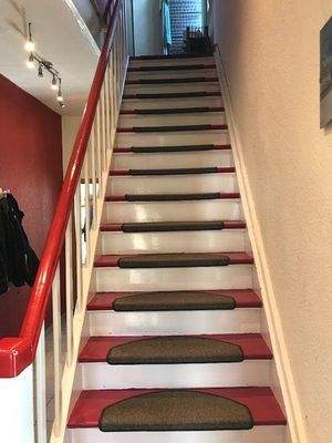 Treppenhaus - Aufgang zur OG- Wohnung