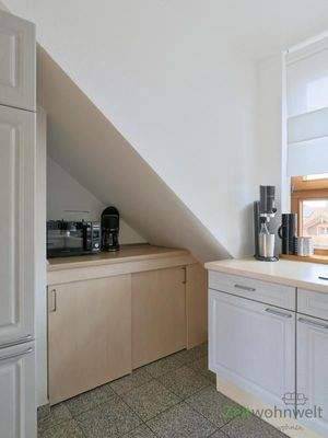 Mikrowelle und Kaffeemaschine